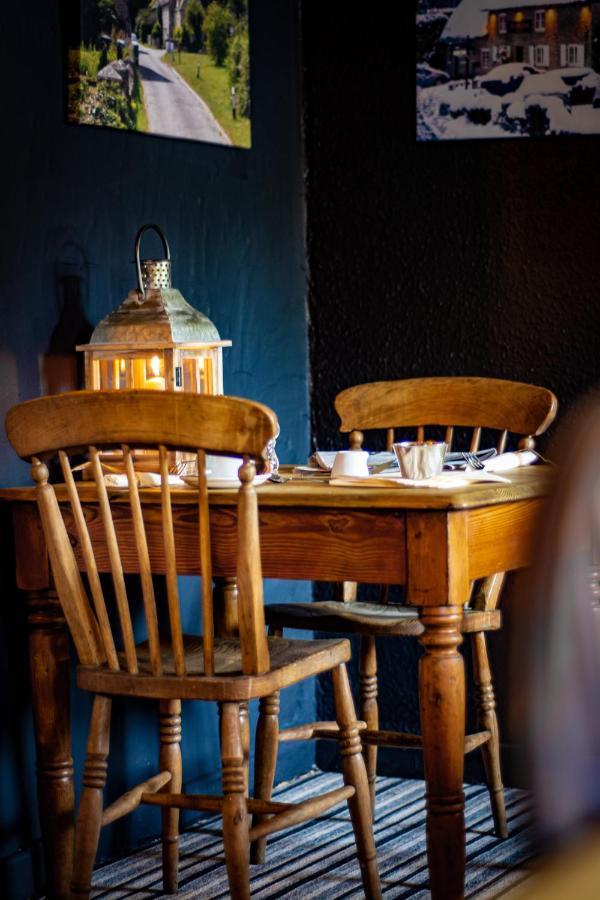 The Plough Inn Cabins Ramsden Esterno foto